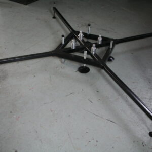 Aluminium trussing base with adjustable legs and support bars, designed for stable mounting in event production and stage engineering setups.